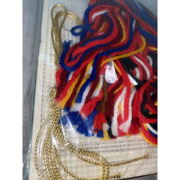 Bucilla Vintage Bottle Lot Of 7 Cover Christmas Toy Soldier Kit 6511 Wine Decor - Picture 9 of 10